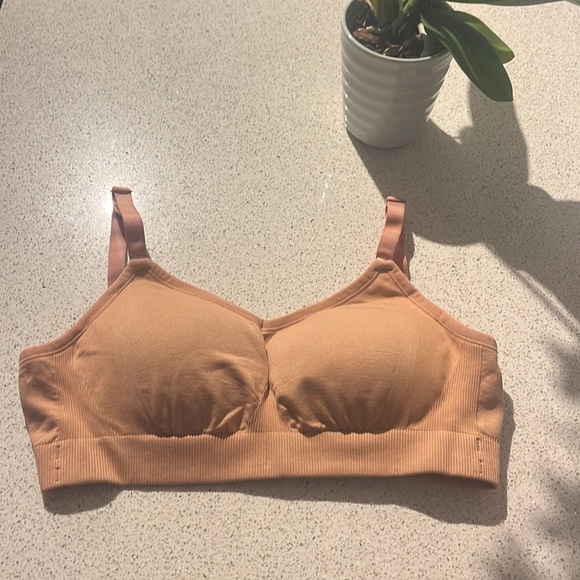 Knix Sz Small Good To Go Seamless Everyday Bra in Pink Ginger - Picture 5 of 15